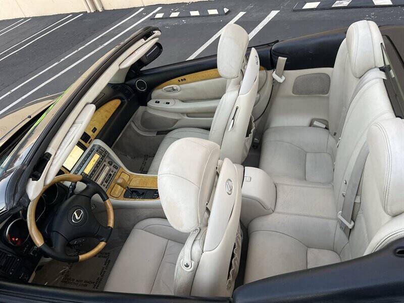 2003 Lexus SC 430
