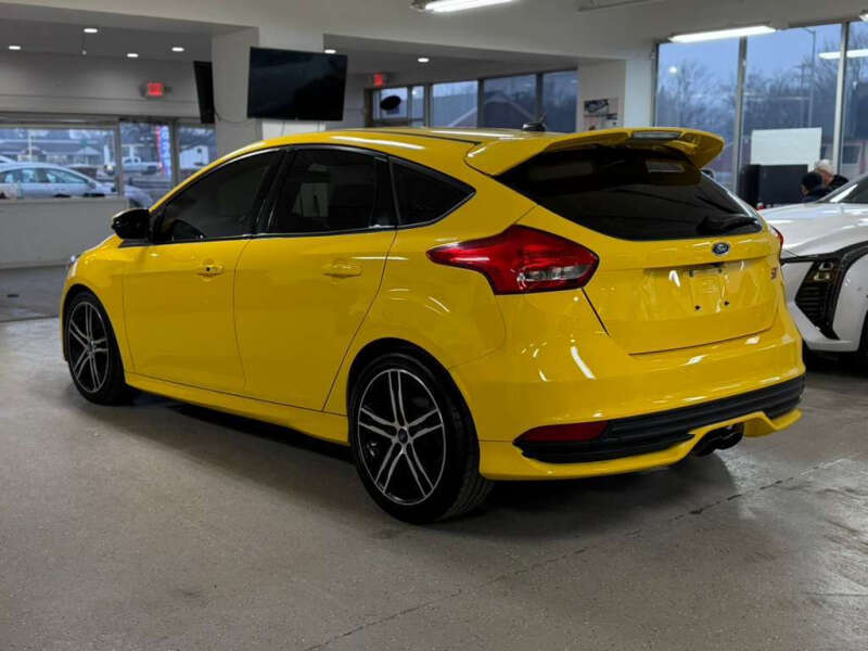 2017 Ford Focus ST