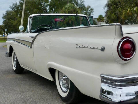 1957 Ford Fairlane