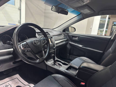 2015 Toyota Camry SE