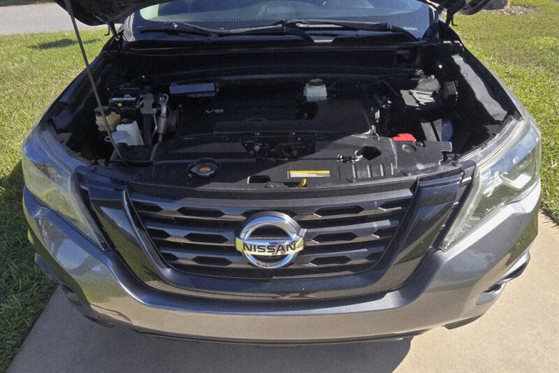 2018 Nissan Pathfinder SL