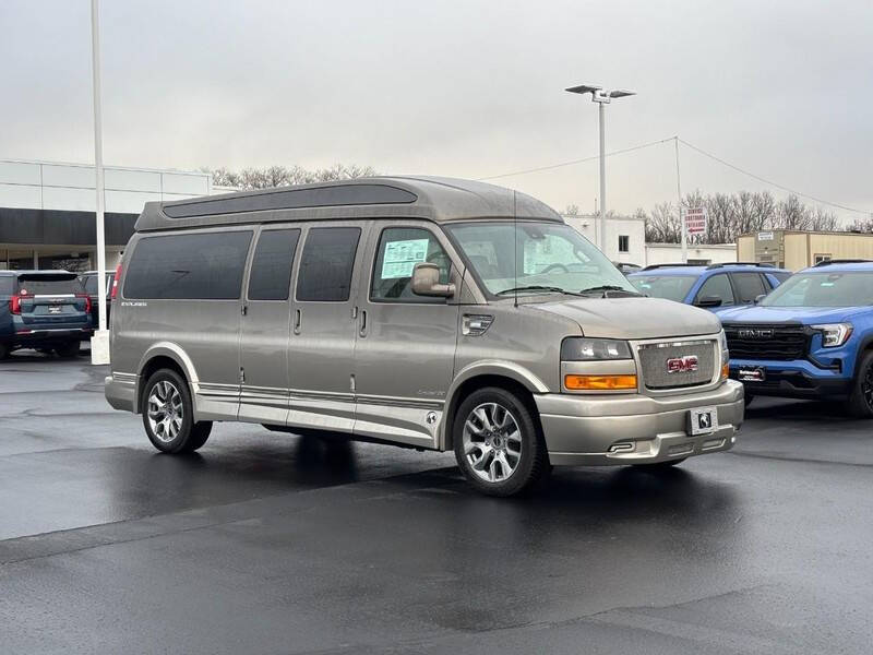 2025 GMC Savana 2500