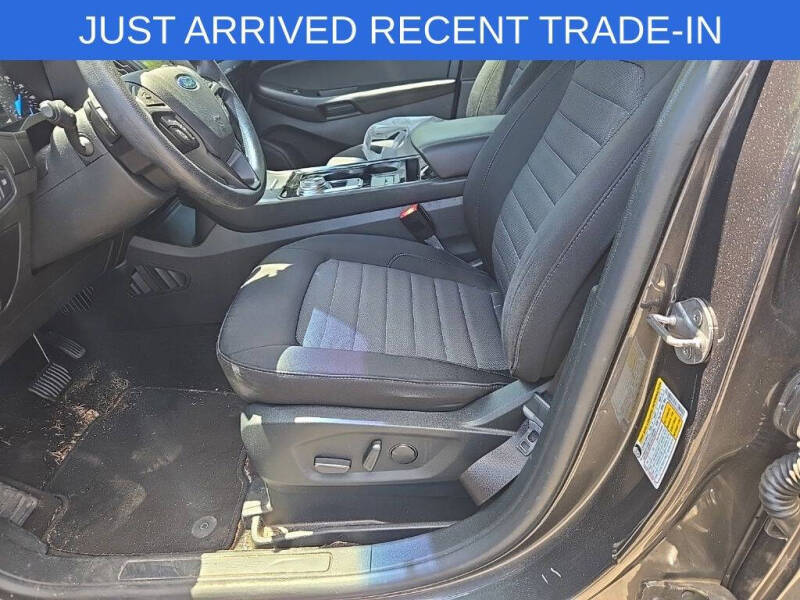 2020 Ford Edge SE