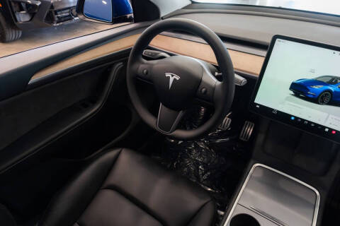2025 Tesla Model Y Performance