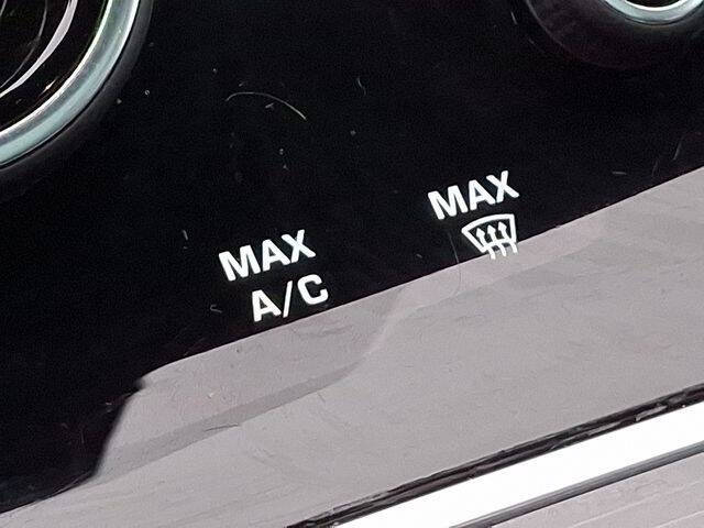 2020 Land Rover Range Rover Evoque SE