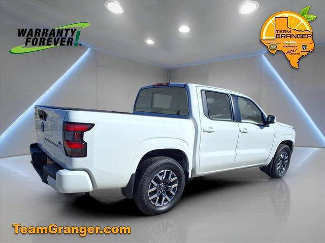 2024 Nissan Frontier SL