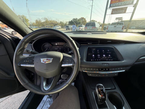 2022 Cadillac XT4 Sport