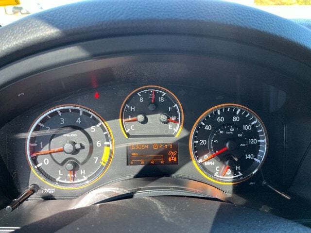 2015 Nissan Armada 46