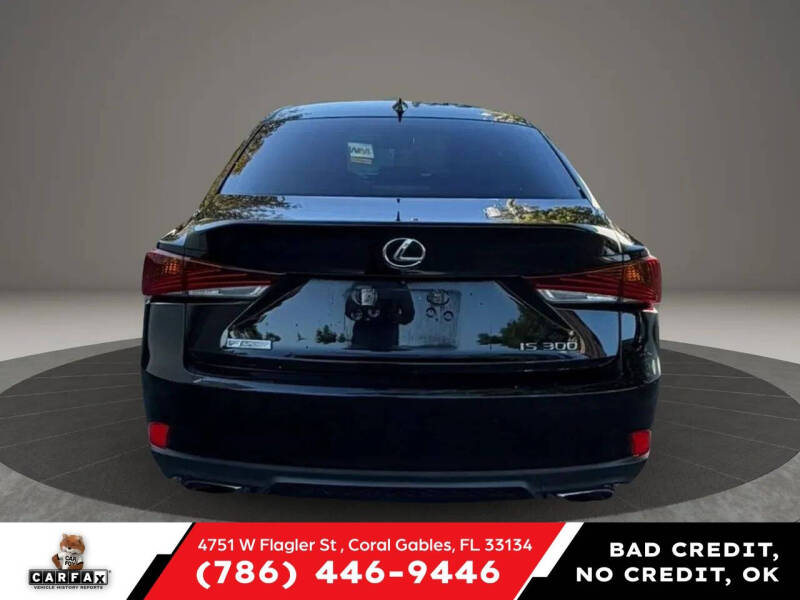 2018 Lexus IS 300