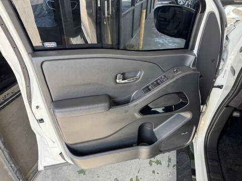 2022 Nissan Frontier PRO-X