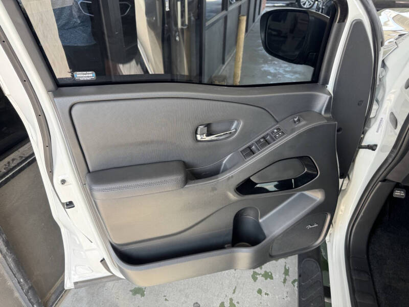 2022 Nissan Frontier PRO-X