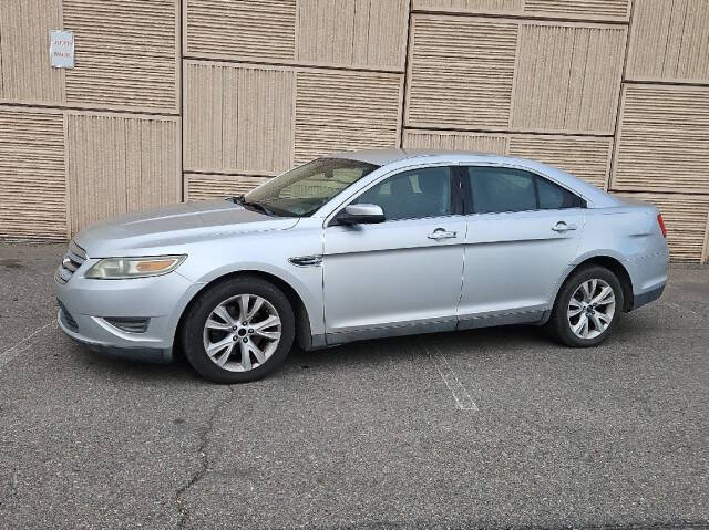 2011 Ford Taurus SEL