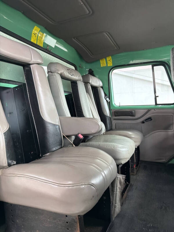 2002 International 4900