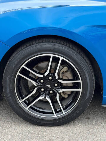 2021 Ford Mustang EcoBoost