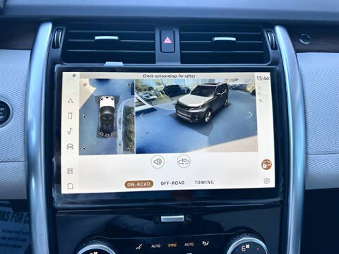 2025 Land Rover Discovery P300 Dynamic SE