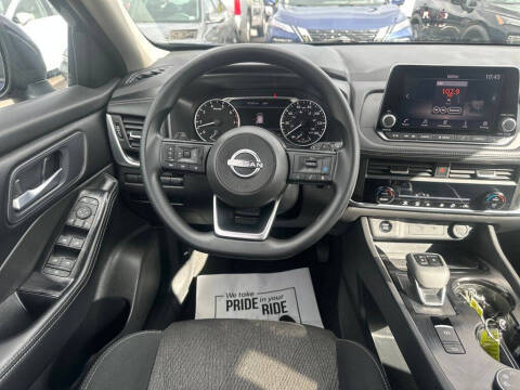 2024 Nissan Rogue SV