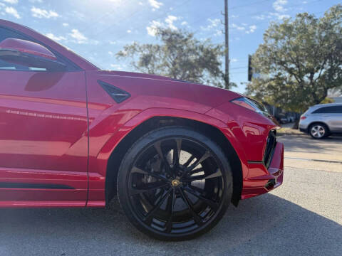 2023 Lamborghini Urus S