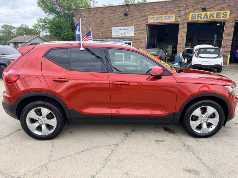 2021 Volvo XC40 T4 Momentum
