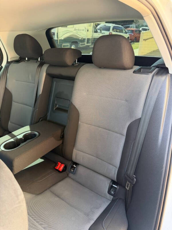 2016 Volkswagen e-Golf SE