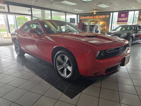 2015 Dodge Challenger SXT