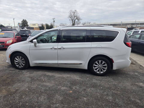 2019 Chrysler Pacifica Touring L