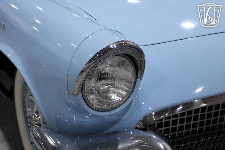 1957 Ford Thunderbird