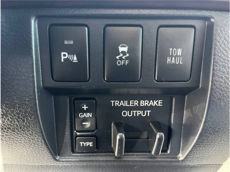 2017 Toyota Tundra Limited