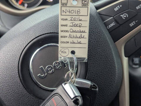 2016 Jeep Cherokee Latitude Altitude