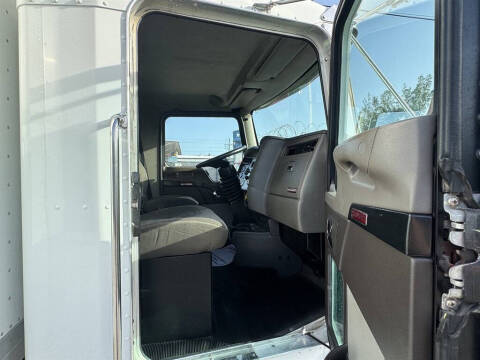 2020 Kenworth T270