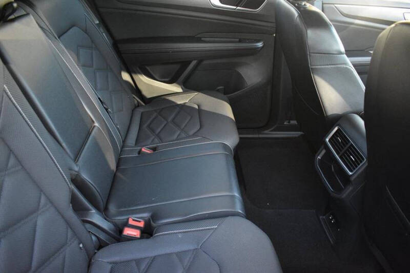 2024 Volkswagen Atlas Cross Sport SE