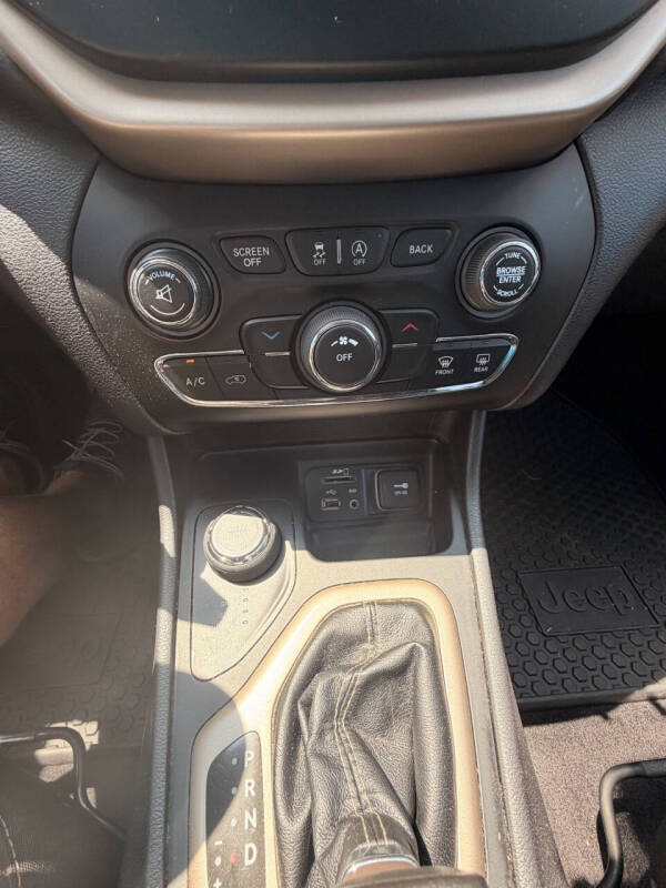 2017 Jeep Cherokee Latitude