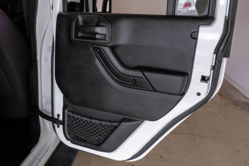 2017 Jeep Wrangler Unlimited Smoky Mountain