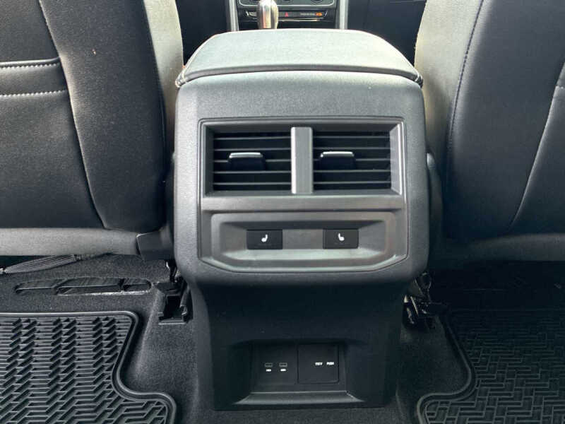 2022 Volkswagen Atlas Cross Sport V6 SEL Premium R-Line 4Motion