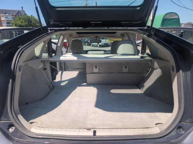 2010 Toyota Prius I