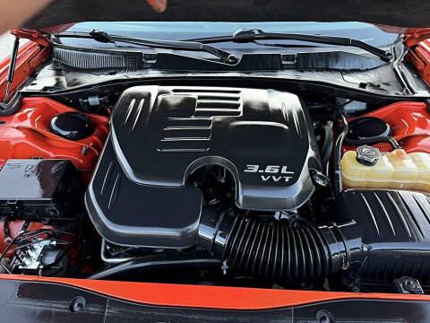 2016 Dodge Charger SXT