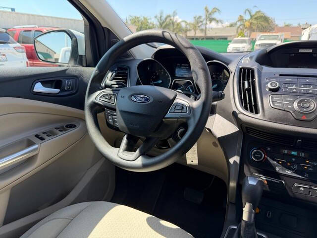 2017 Ford Escape SE