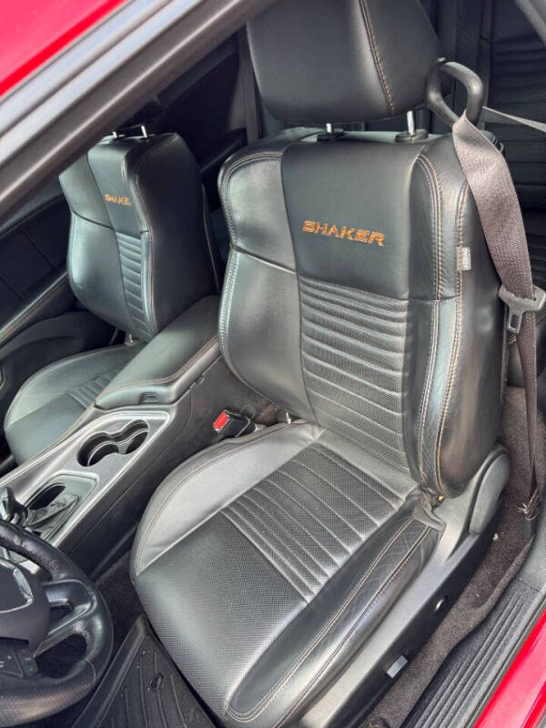 2016 Dodge Challenger R/T Plus Shaker