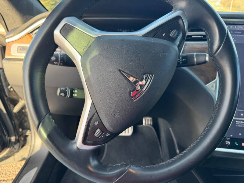 2016 Tesla Model S 90D