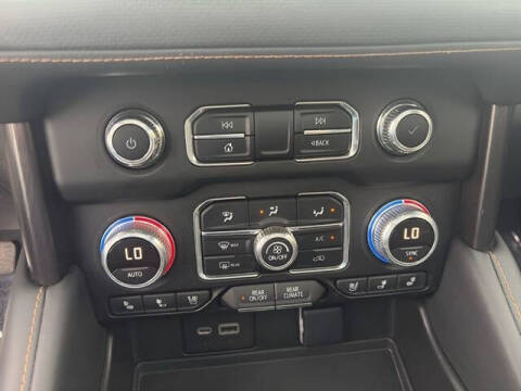 2022 GMC Yukon AT4