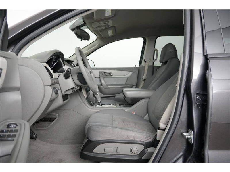 2016 Chevrolet Traverse LS