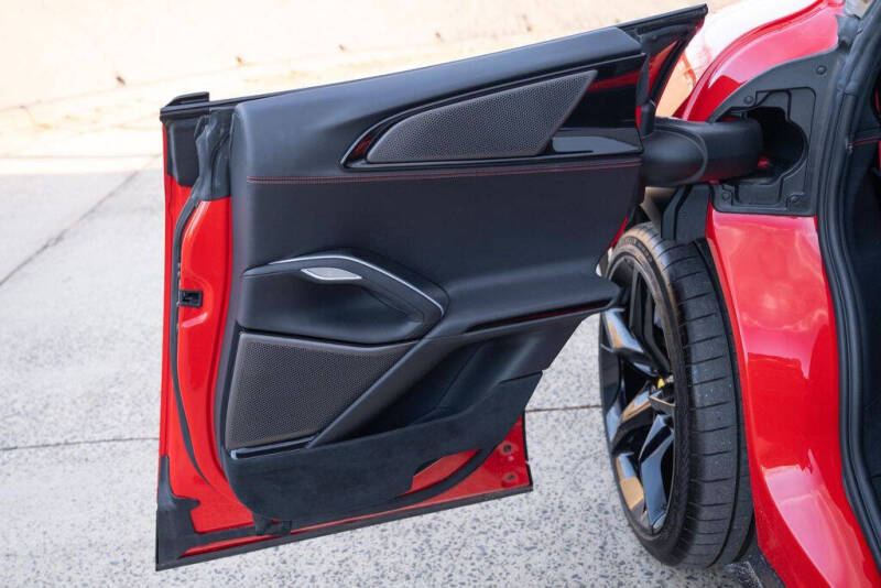 2025 Ferrari Purosangue