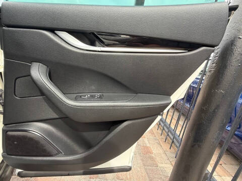 2023 Maserati Levante Modena