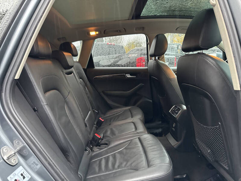 2012 Audi Q5 3.2 quattro Premium Plus