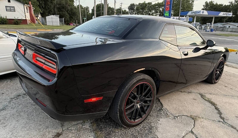 2016 Dodge Challenger SXT