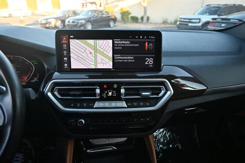 2023 BMW X4 xDrive30i