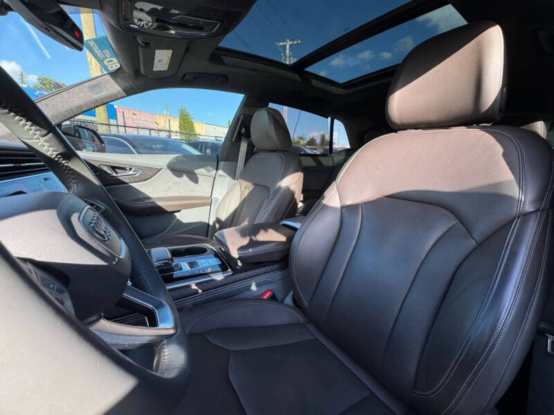 2019 Audi Q8 quattro Prestige 55 TFSI