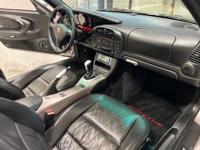 2002 Porsche 911 Carrera 4