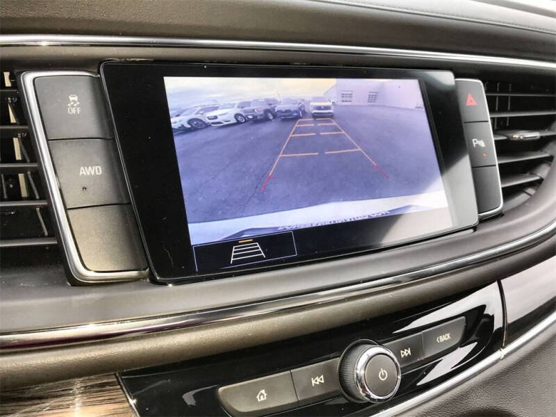 2021 Buick Enclave Essence