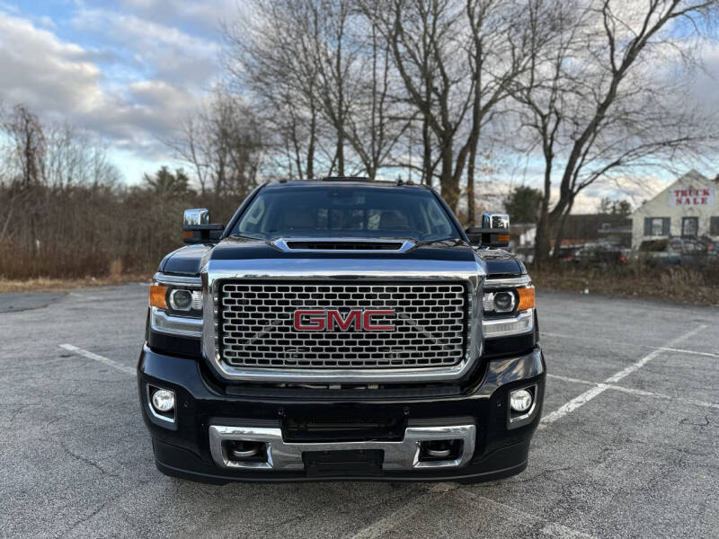 2017 GMC Sierra 3500HD Denali
