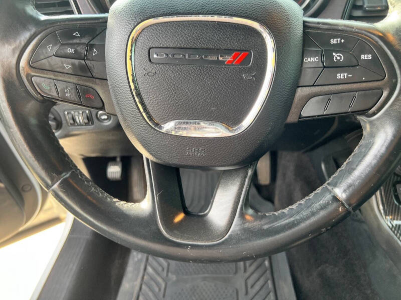 2015 Dodge Challenger SXT